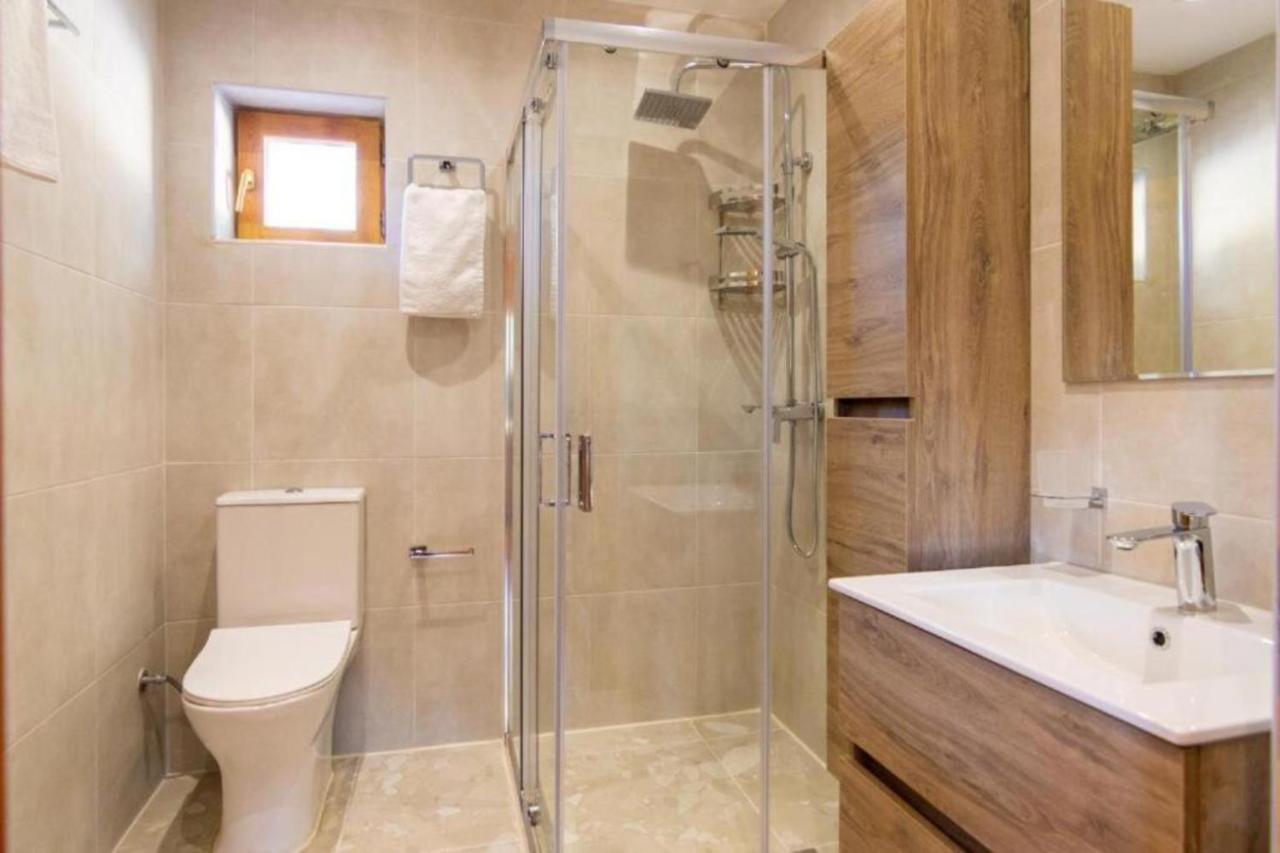 Agrelia Homes Dragano エクステリア 写真