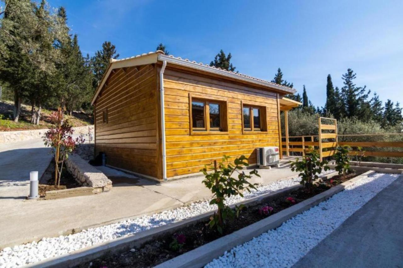 Agrelia Homes Dragano エクステリア 写真